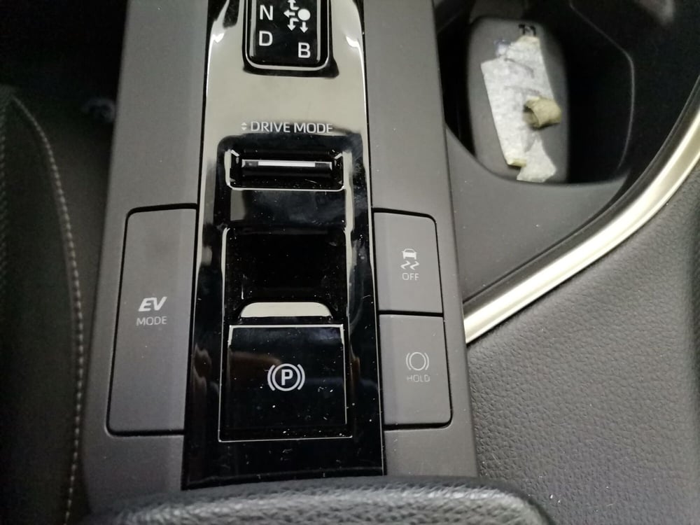 Toyota Toyota C-HR usata a Salerno (18)