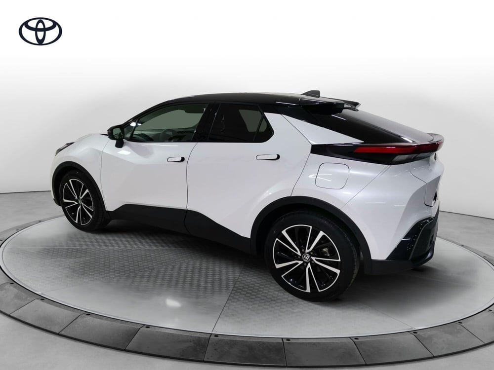Toyota Toyota C-HR usata a Salerno (4)