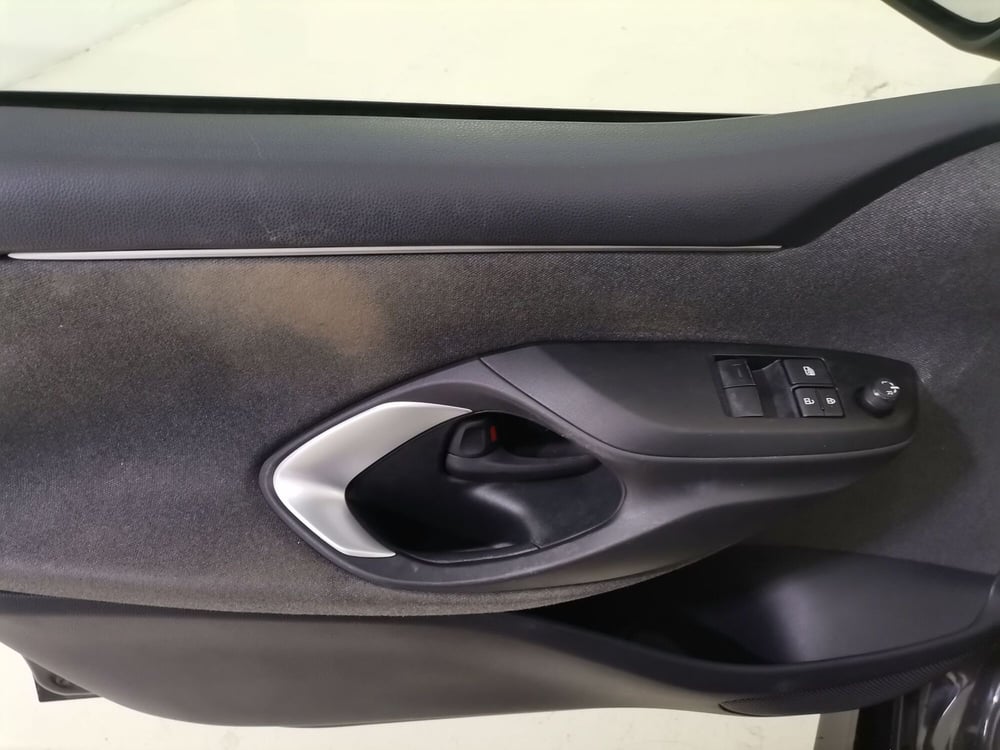 Toyota Yaris usata a Salerno (17)