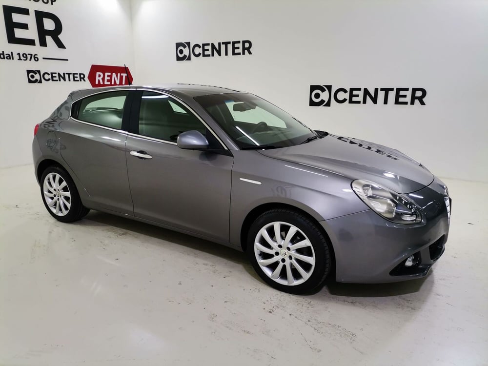 Alfa Romeo Giulietta usata a Salerno (3)