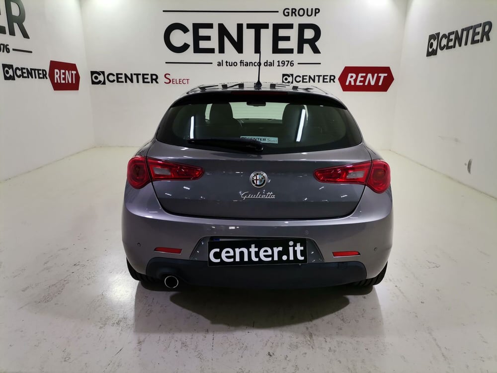 Alfa Romeo Giulietta usata a Salerno (5)