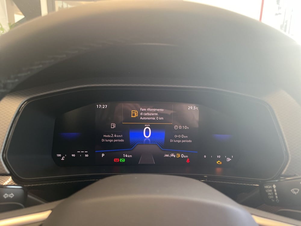 Volkswagen T-Cross nuova a Salerno (11)