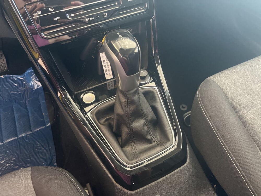 Volkswagen T-Cross nuova a Salerno (12)