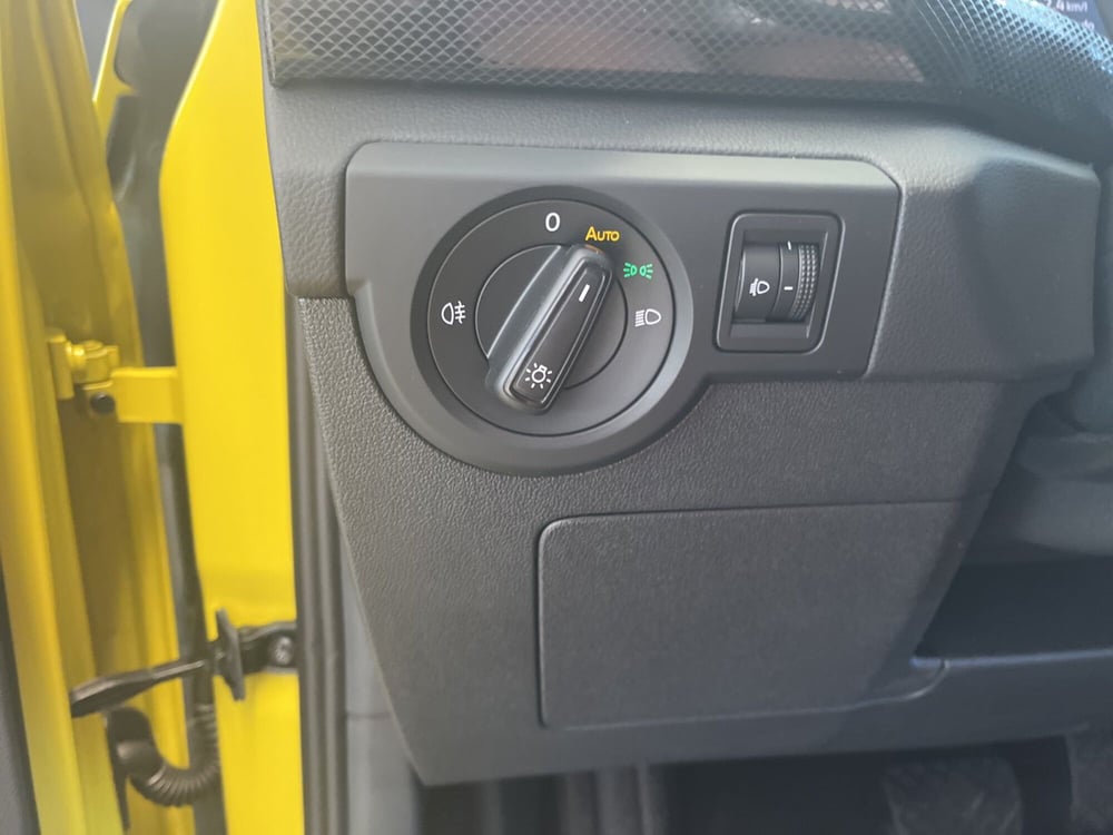 Volkswagen T-Cross nuova a Salerno (16)