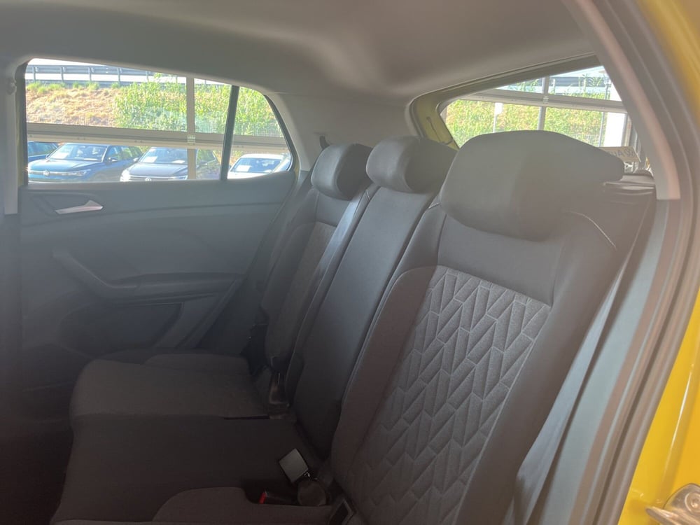 Volkswagen T-Cross nuova a Salerno (19)