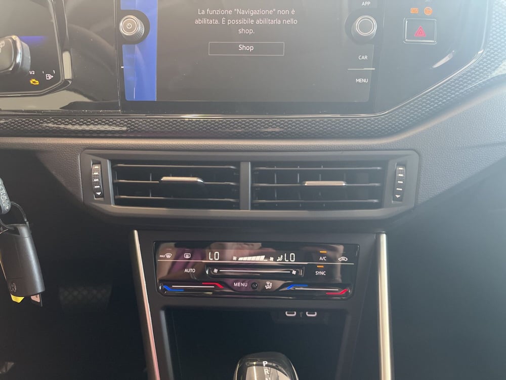 Volkswagen Polo nuova a Salerno (16)