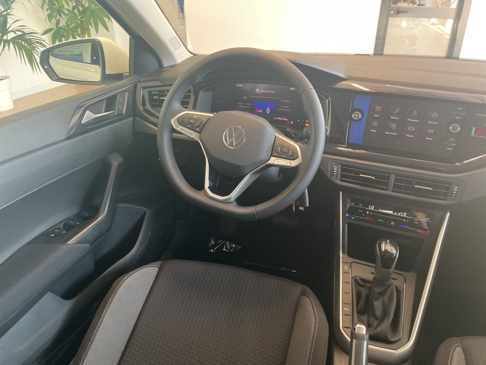 Volkswagen Polo nuova a Salerno (17)