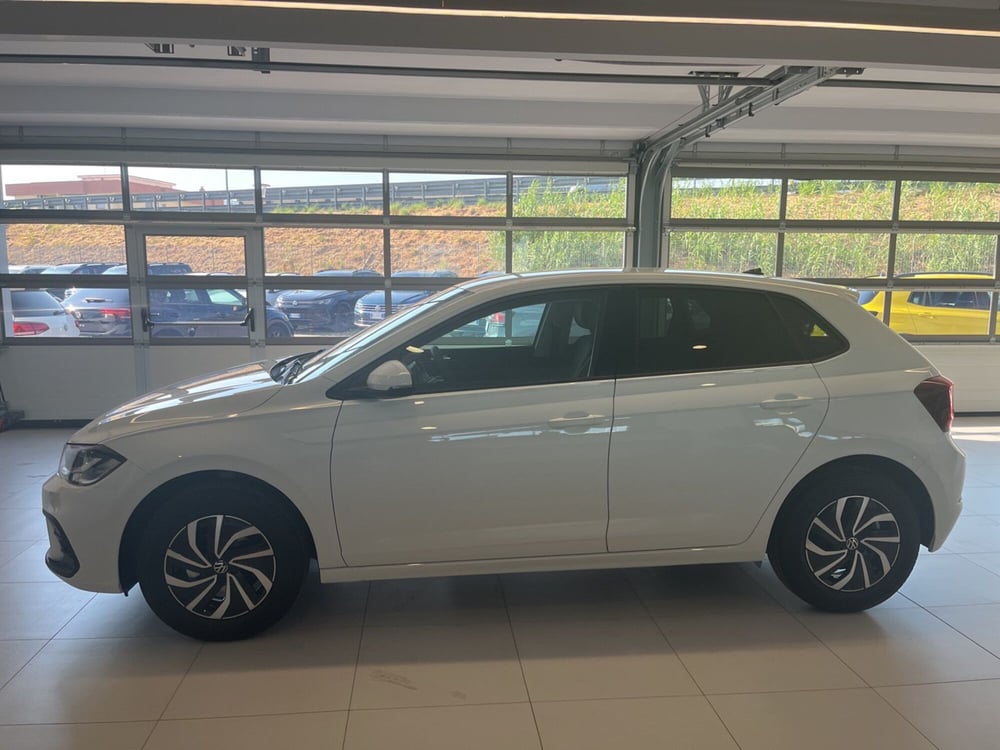 Volkswagen Polo nuova a Salerno (6)