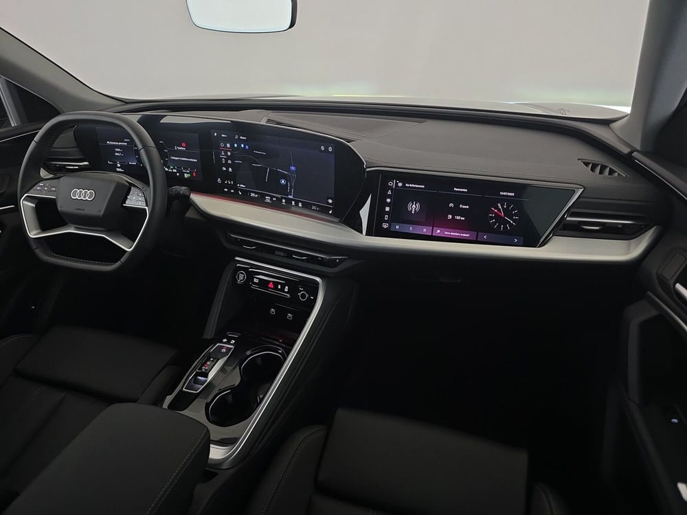 Audi Q5 Sportback nuova a Alessandria (13)