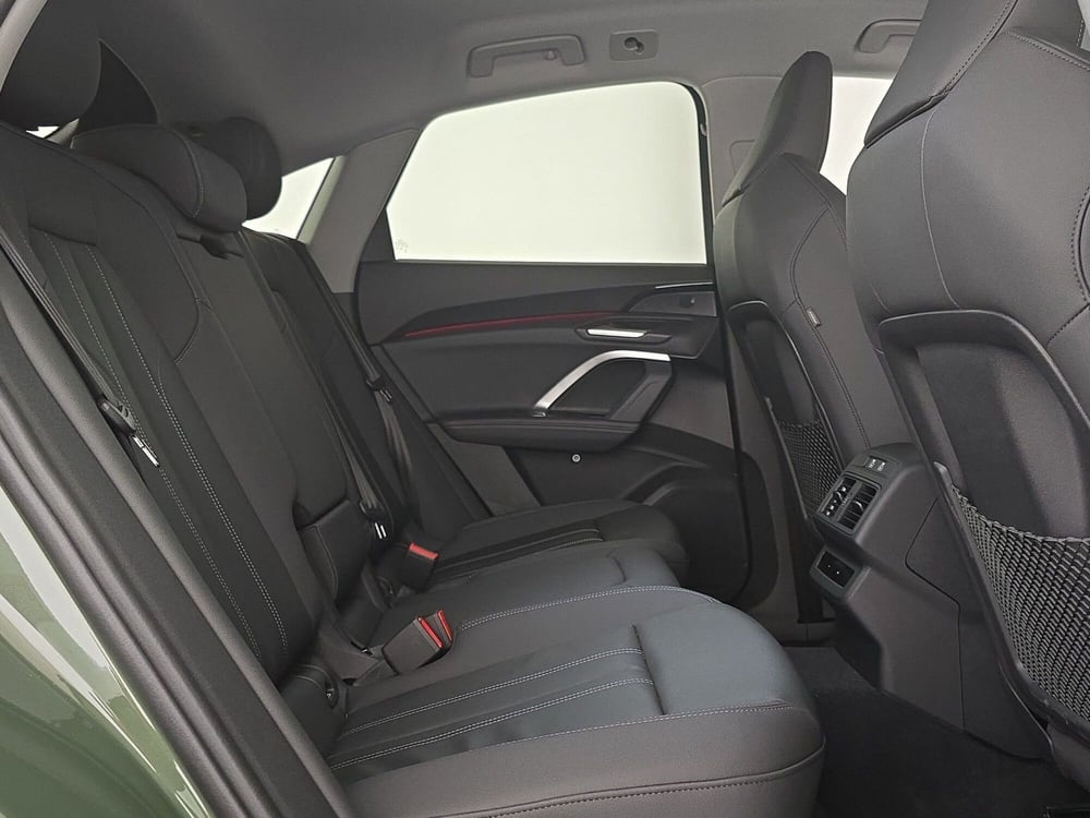 Audi Q5 Sportback nuova a Alessandria (15)