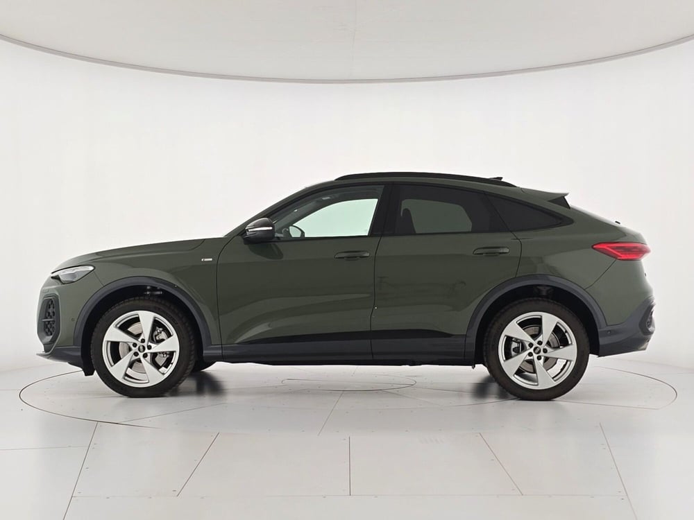 Audi Q5 Sportback nuova a Alessandria (3)