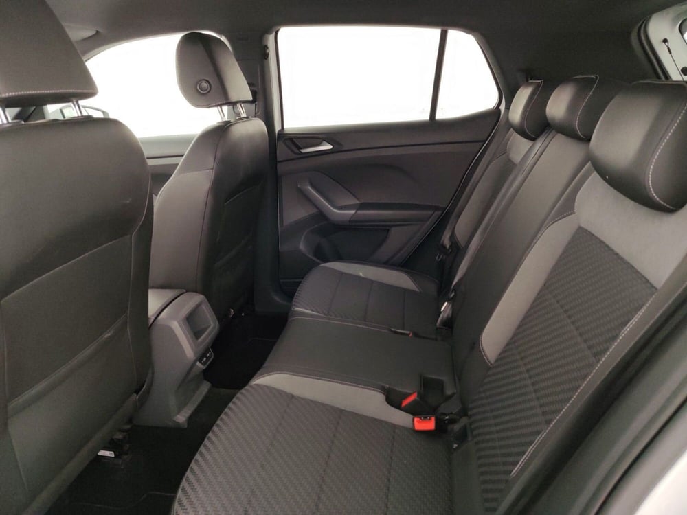 Volkswagen T-Cross usata a Massa-Carrara (10)