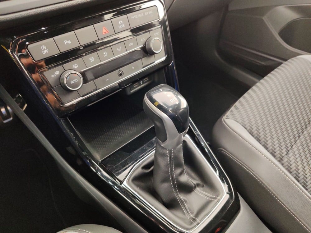 Volkswagen T-Cross usata a Massa-Carrara (11)