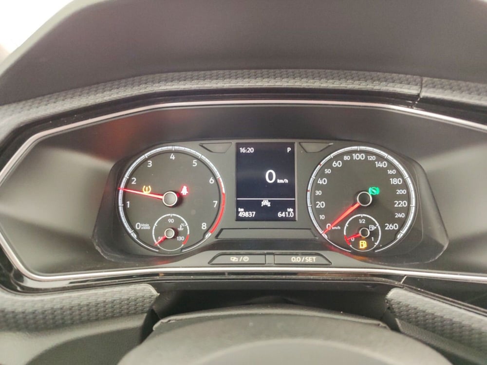 Volkswagen T-Cross usata a Massa-Carrara (15)