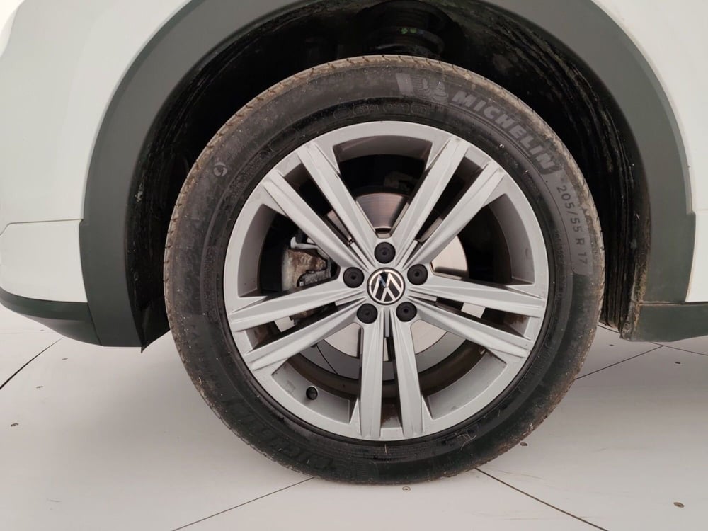 Volkswagen T-Cross usata a Massa-Carrara (6)