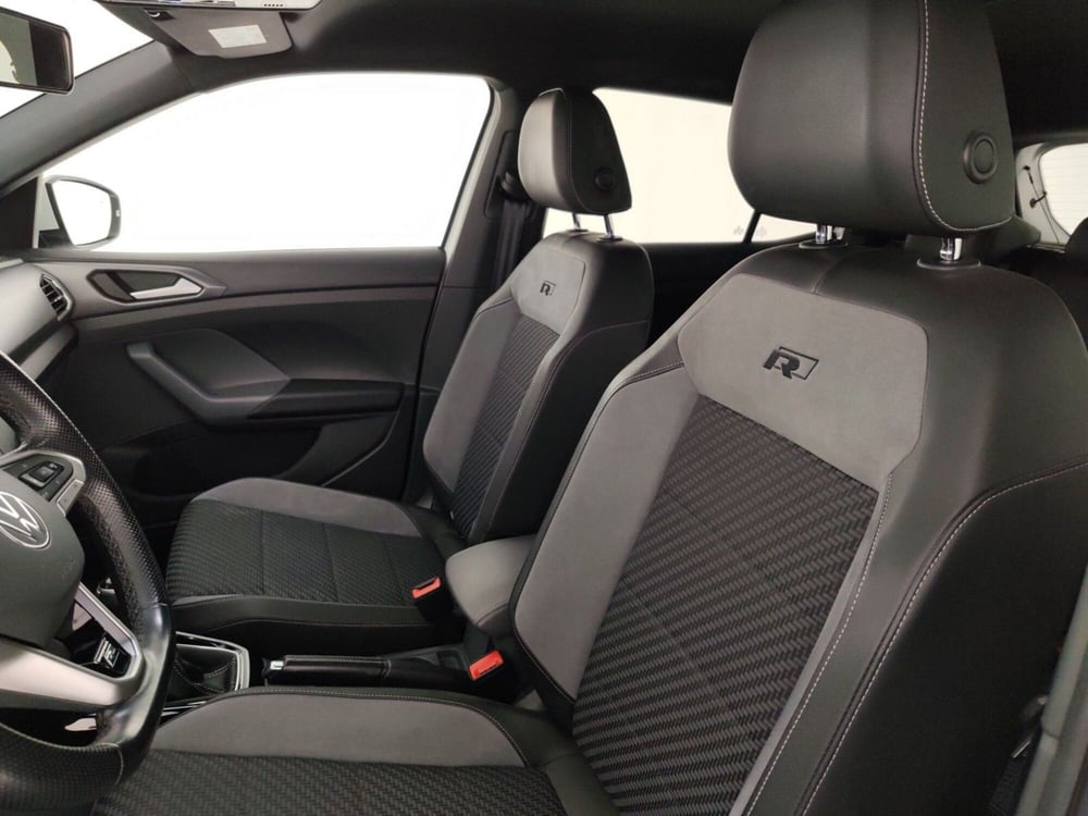 Volkswagen T-Cross usata a Massa-Carrara (9)