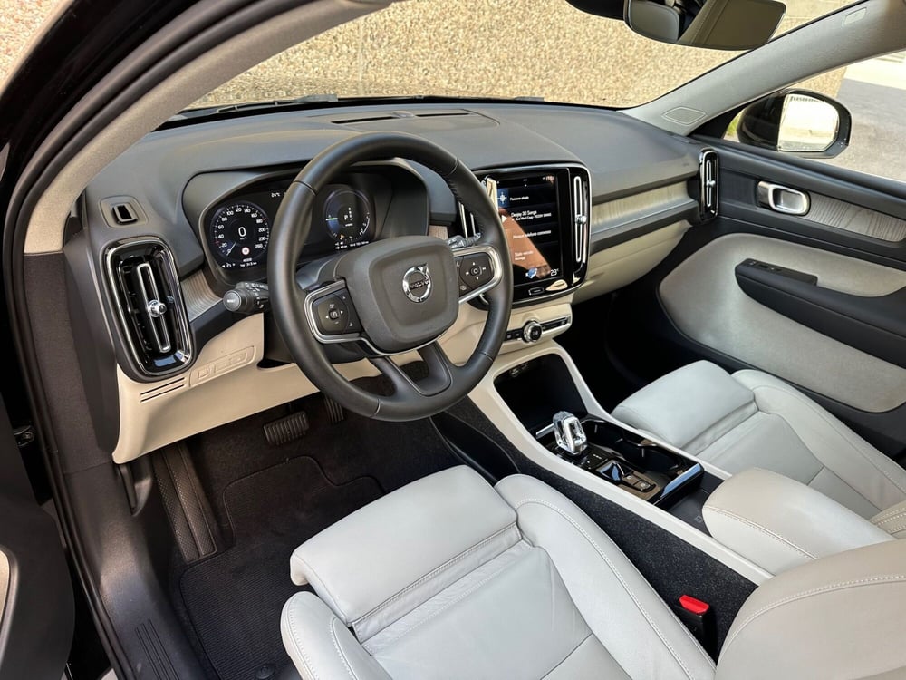 Volvo XC40 usata a Bergamo (12)