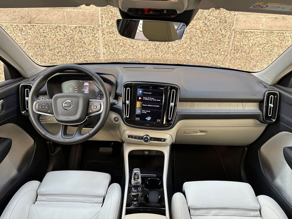 Volvo XC40 usata a Bergamo (4)