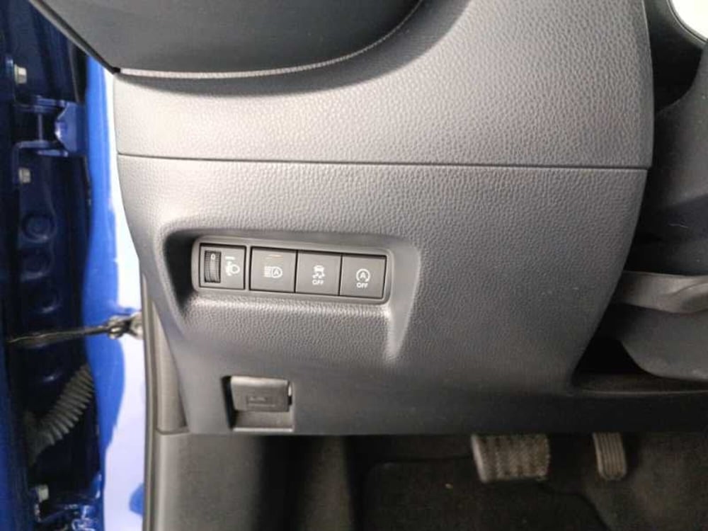 Toyota Aygo X usata a Treviso (13)
