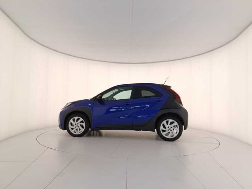 Toyota Aygo X usata a Treviso (8)