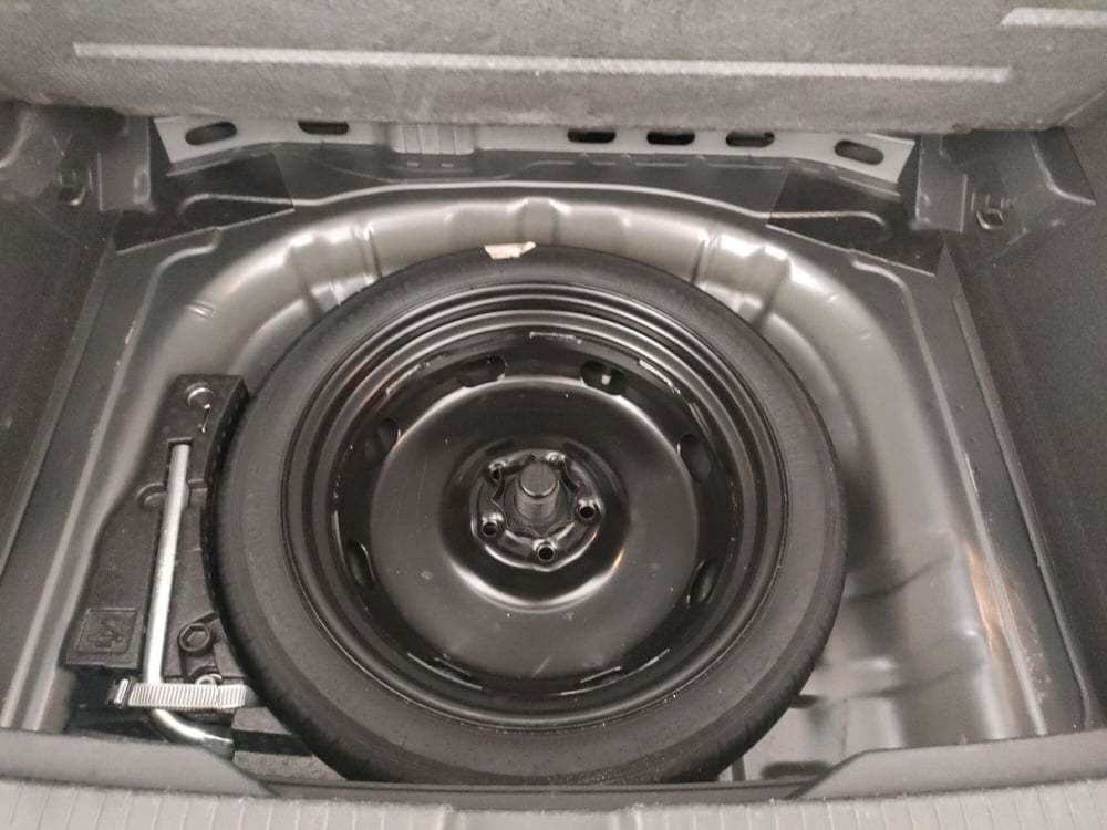 Volkswagen T-Roc usata a Napoli (11)
