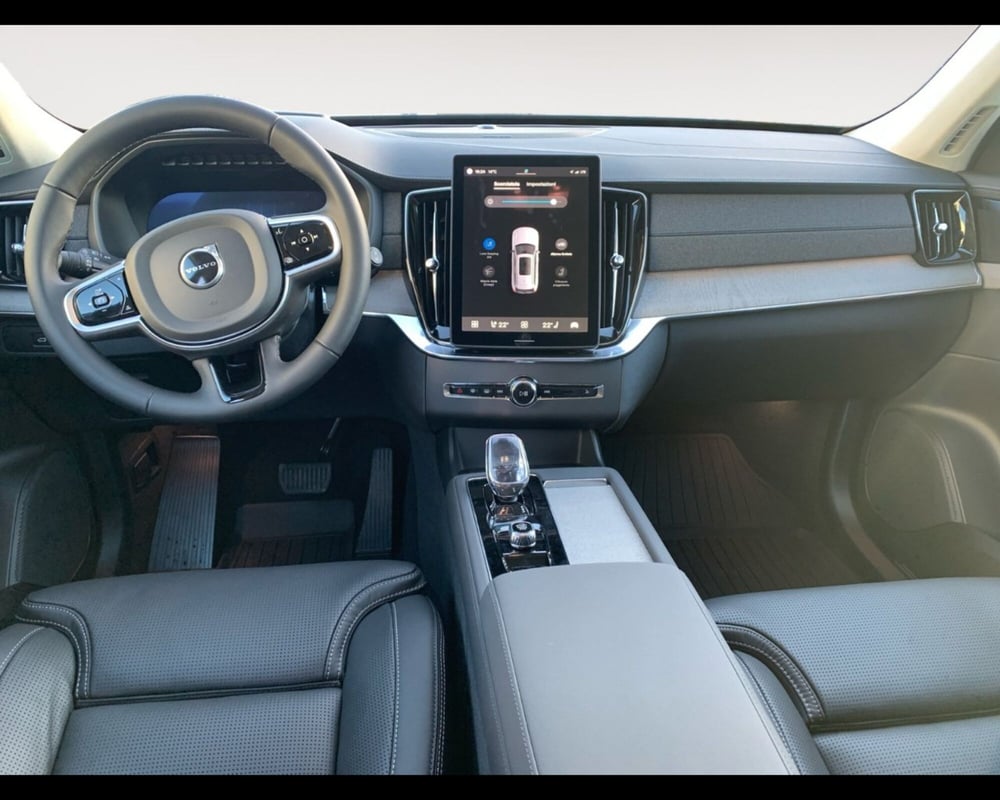 Volvo XC90 nuova a Ravenna (11)