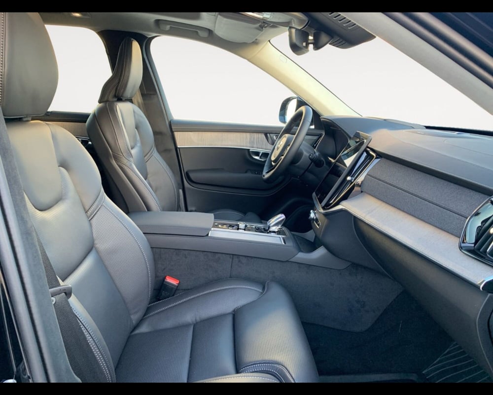 Volvo XC90 nuova a Ravenna (13)