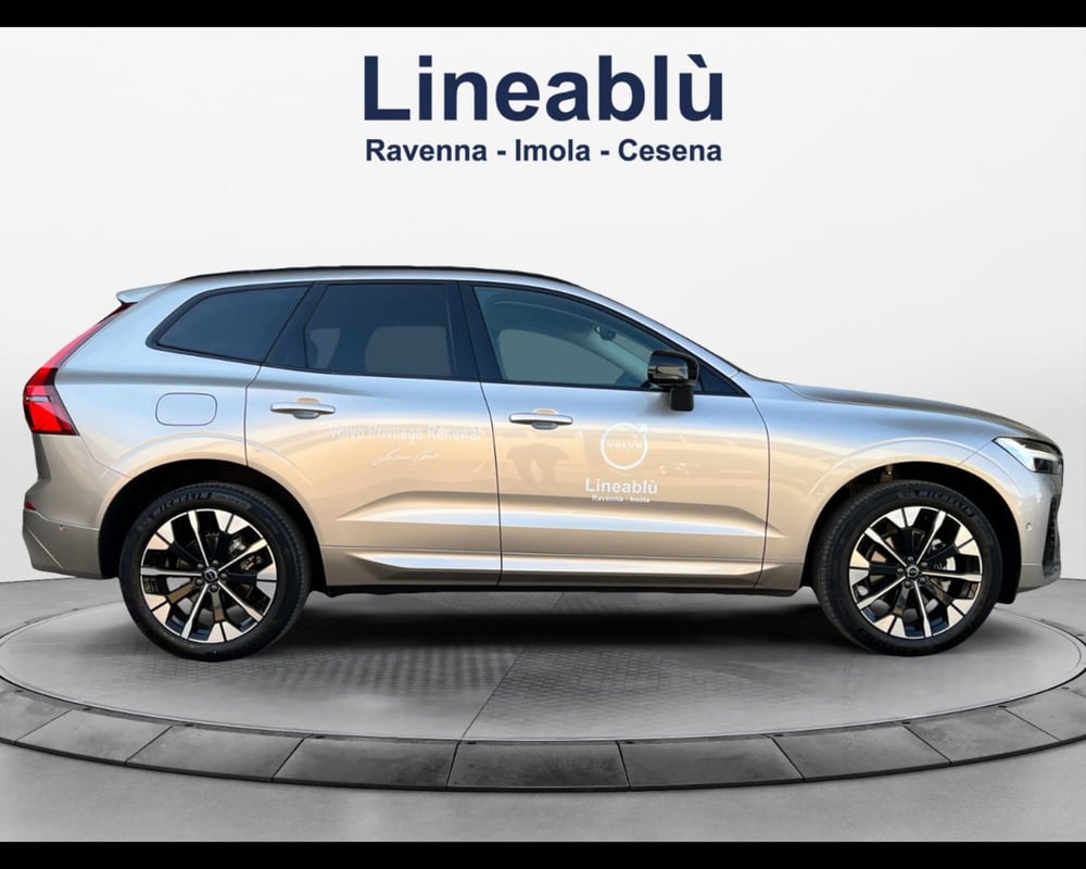 Volvo XC60 nuova a Ravenna (6)