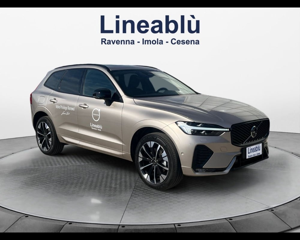 Volvo XC60 nuova a Ravenna (7)