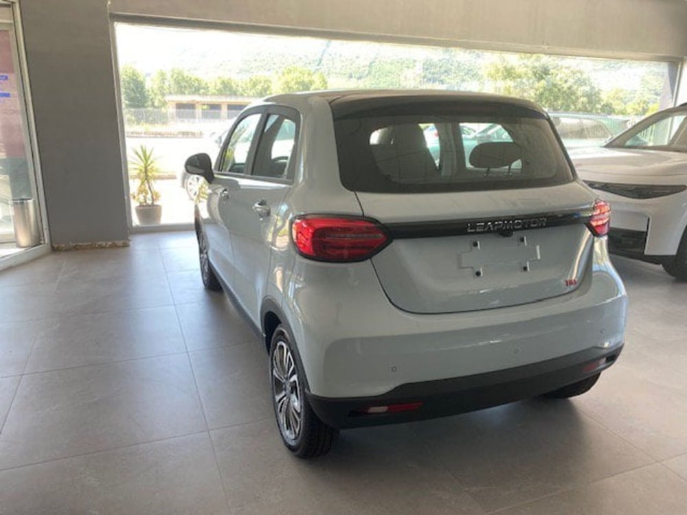 Leapmotor T03 nuova a Benevento (11)