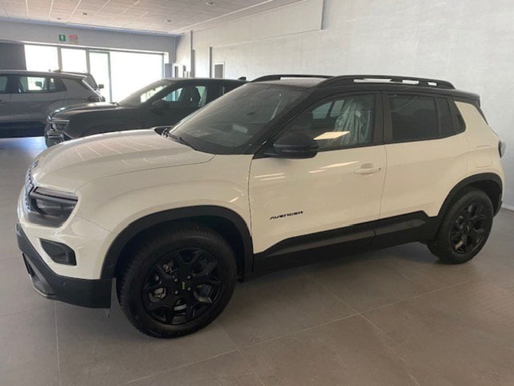 Jeep Avenger nuova a Benevento (2)