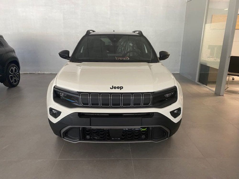 Jeep Avenger nuova a Benevento (4)