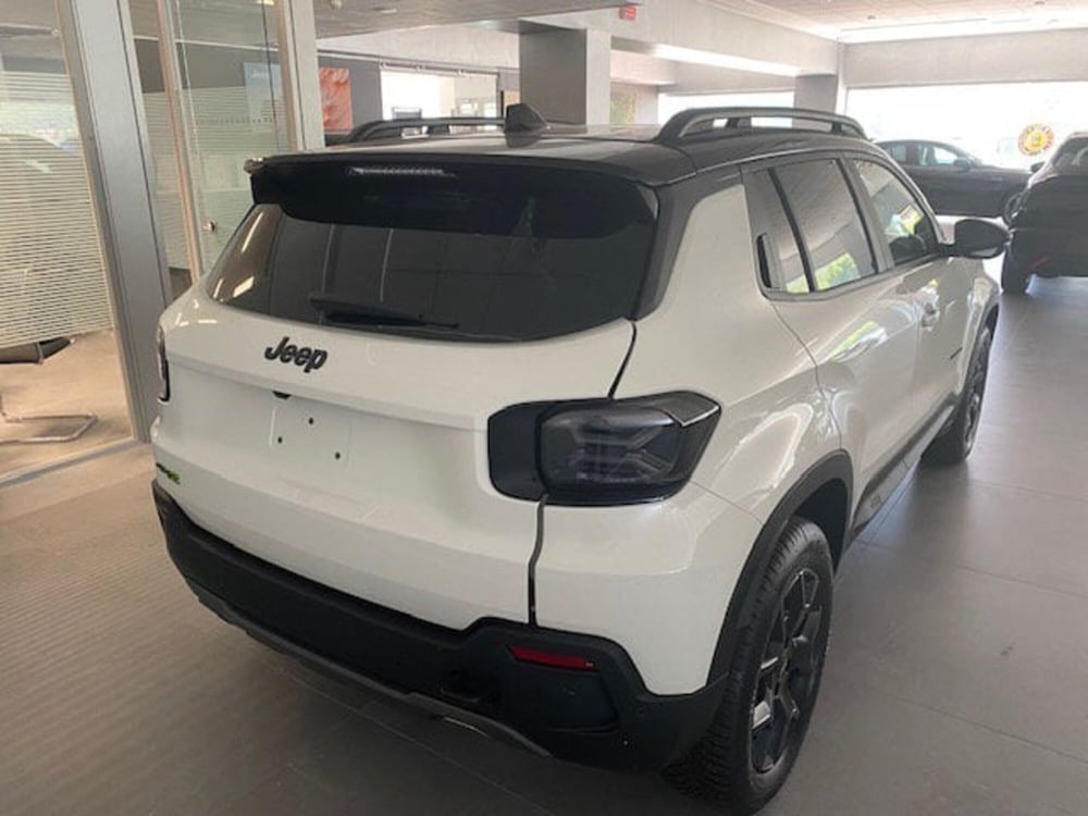 Jeep Avenger nuova a Benevento (9)