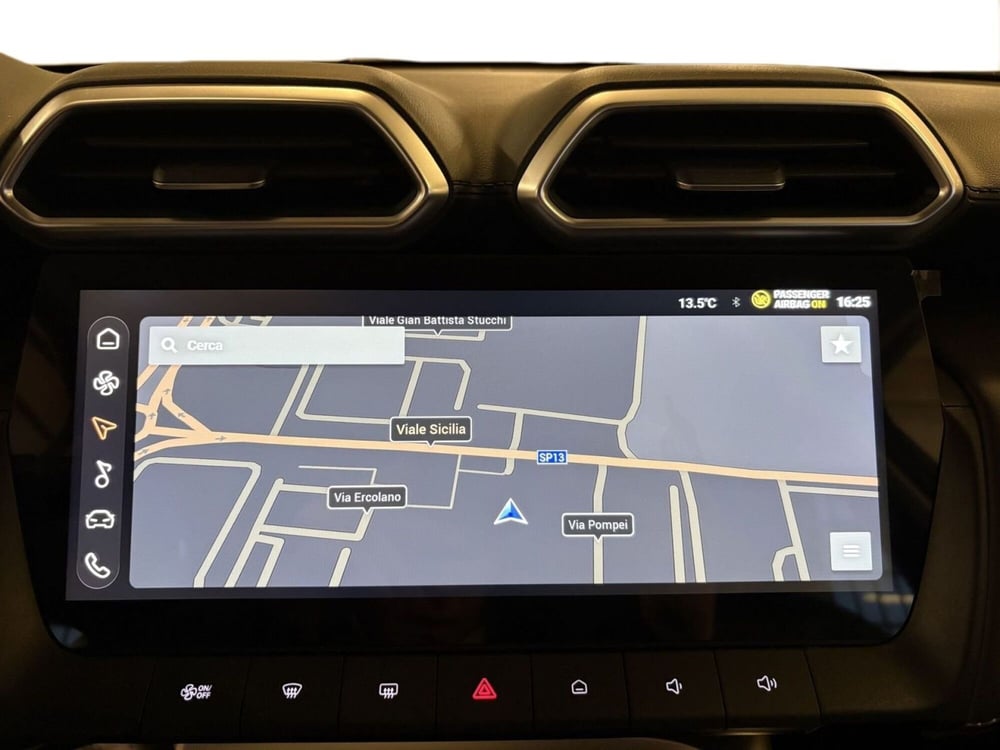 Mg ZS EV nuova a Monza e Brianza (9)