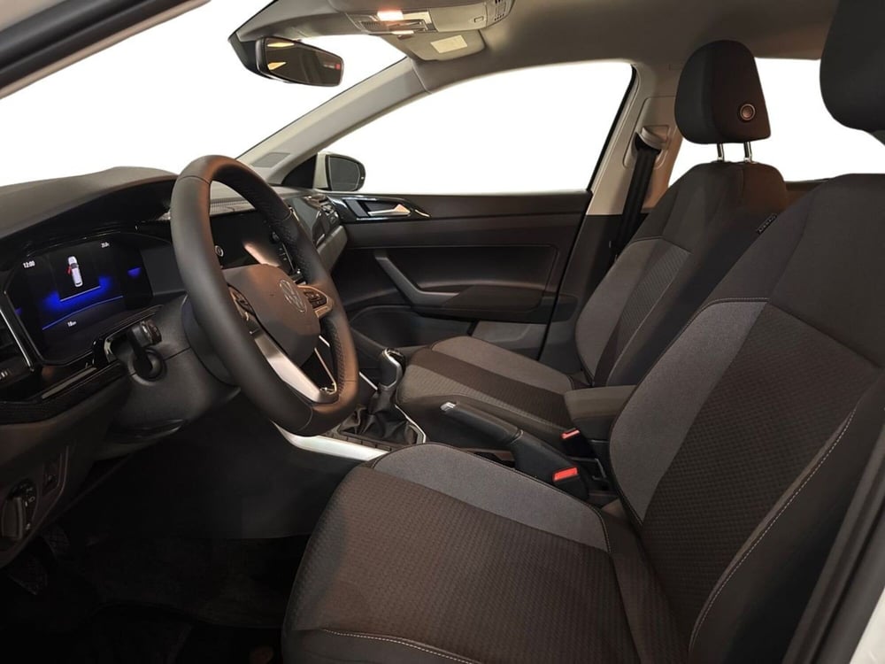 Volkswagen Polo nuova a Prato (9)