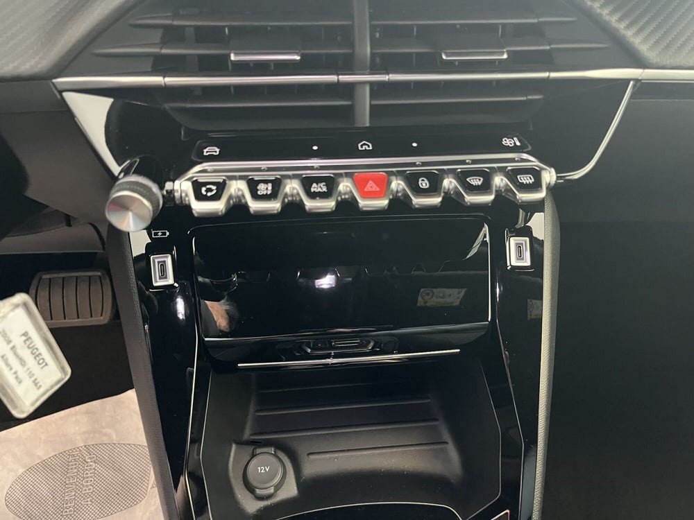 Peugeot 2008 usata a Rimini (14)