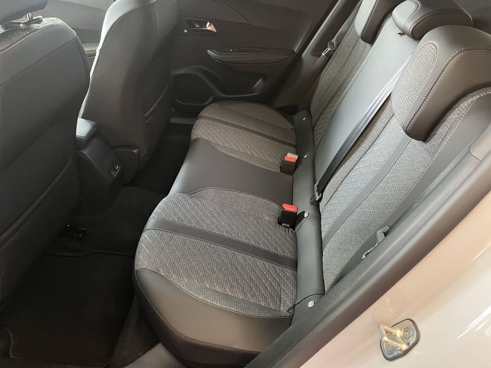 Peugeot 2008 usata a Rimini (17)