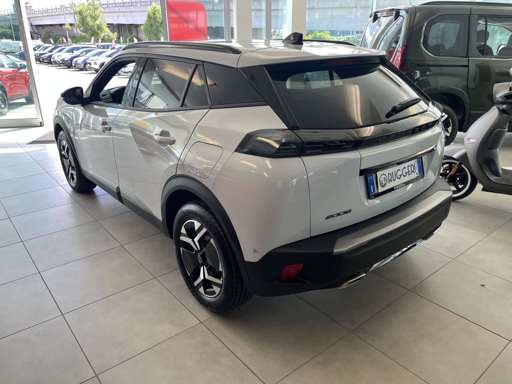 Peugeot 2008 usata a Rimini (5)