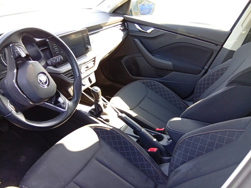 Skoda Kamiq nuova a Catania (10)