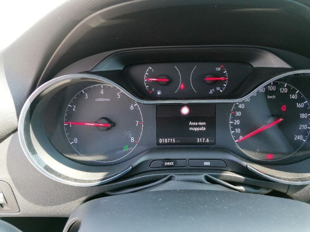 Opel Crossland usata a Milano (13)