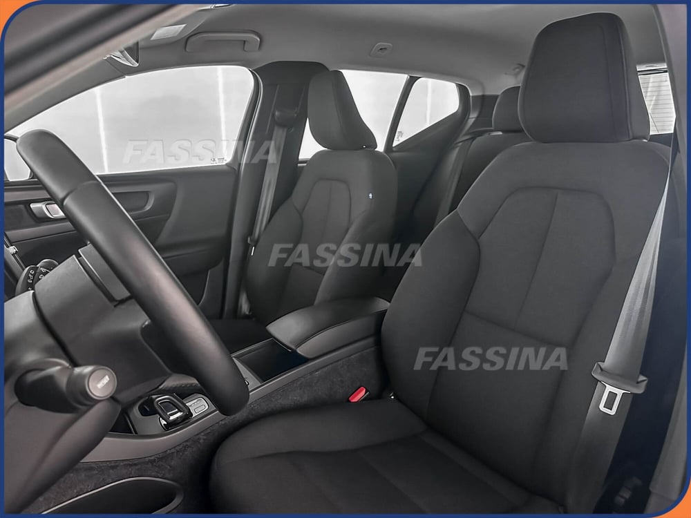 Volvo XC40 usata a Milano (8)