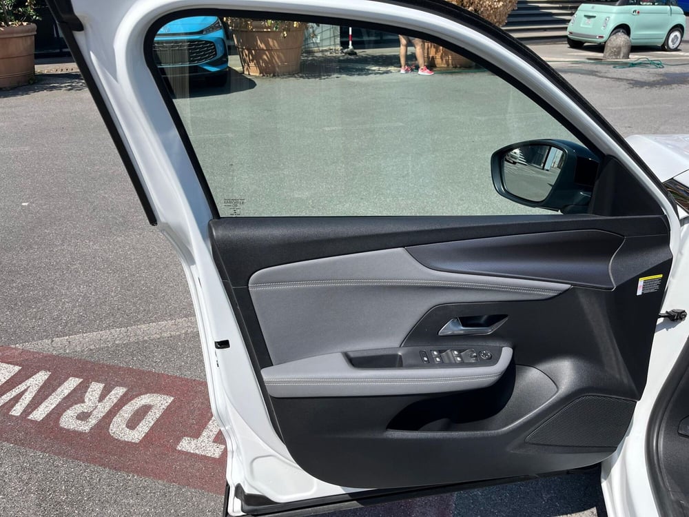 Opel Mokka usata a Lucca (10)
