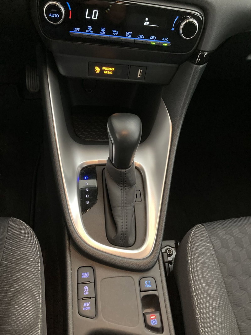 Toyota Yaris usata a Barletta-Andria-Trani (15)