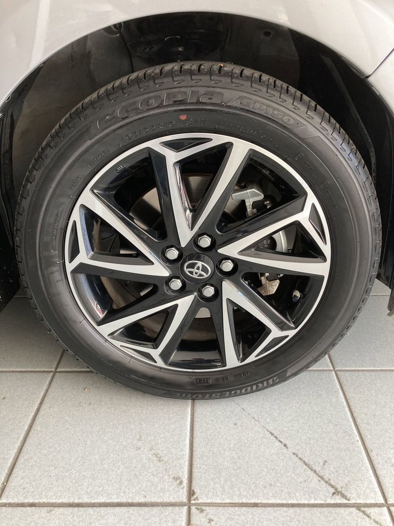 Toyota Yaris usata a Barletta-Andria-Trani (19)