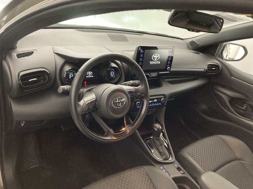 Toyota Yaris usata a Barletta-Andria-Trani (10)