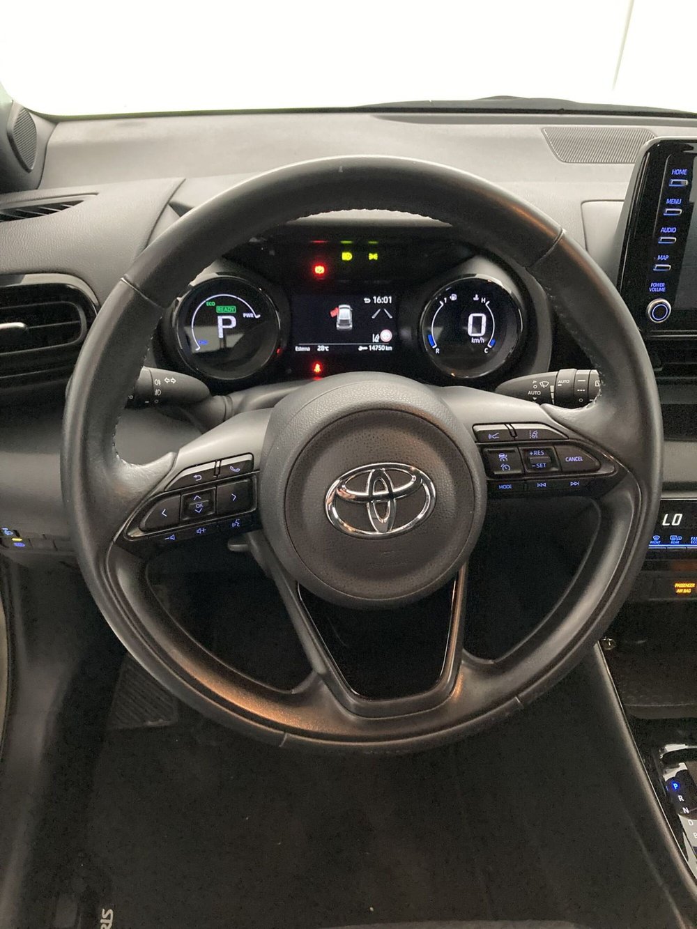 Toyota Yaris usata a Barletta-Andria-Trani (11)