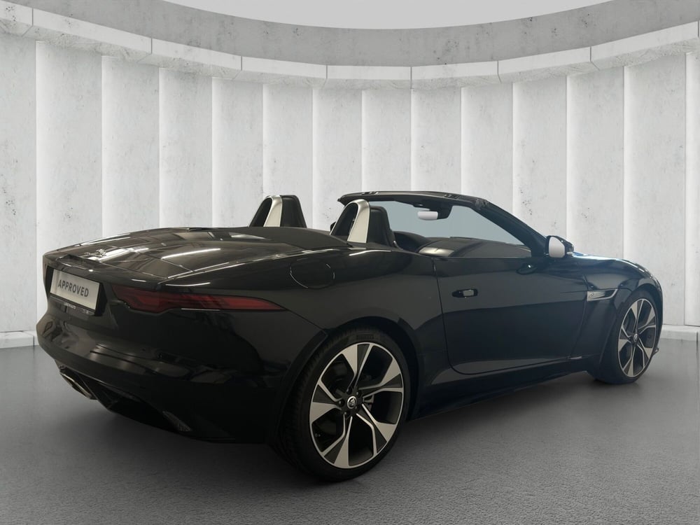 Jaguar F-Type Cabrio nuova a Milano (2)