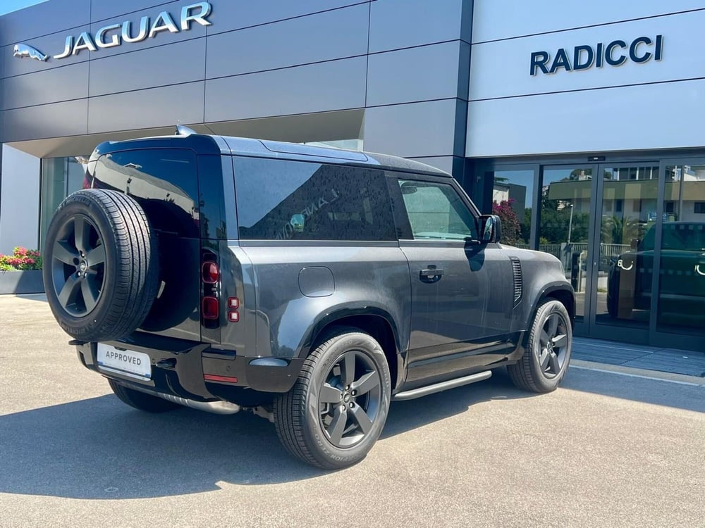 Land Rover Defender usata a Bari (2)