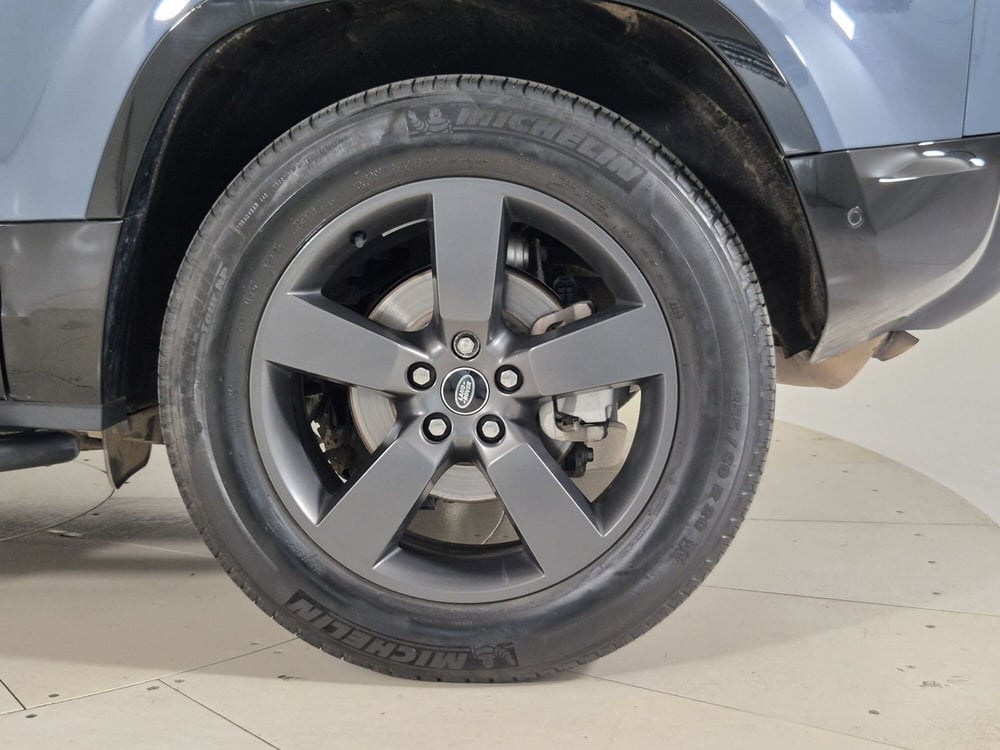 Land Rover Defender usata a Torino (9)