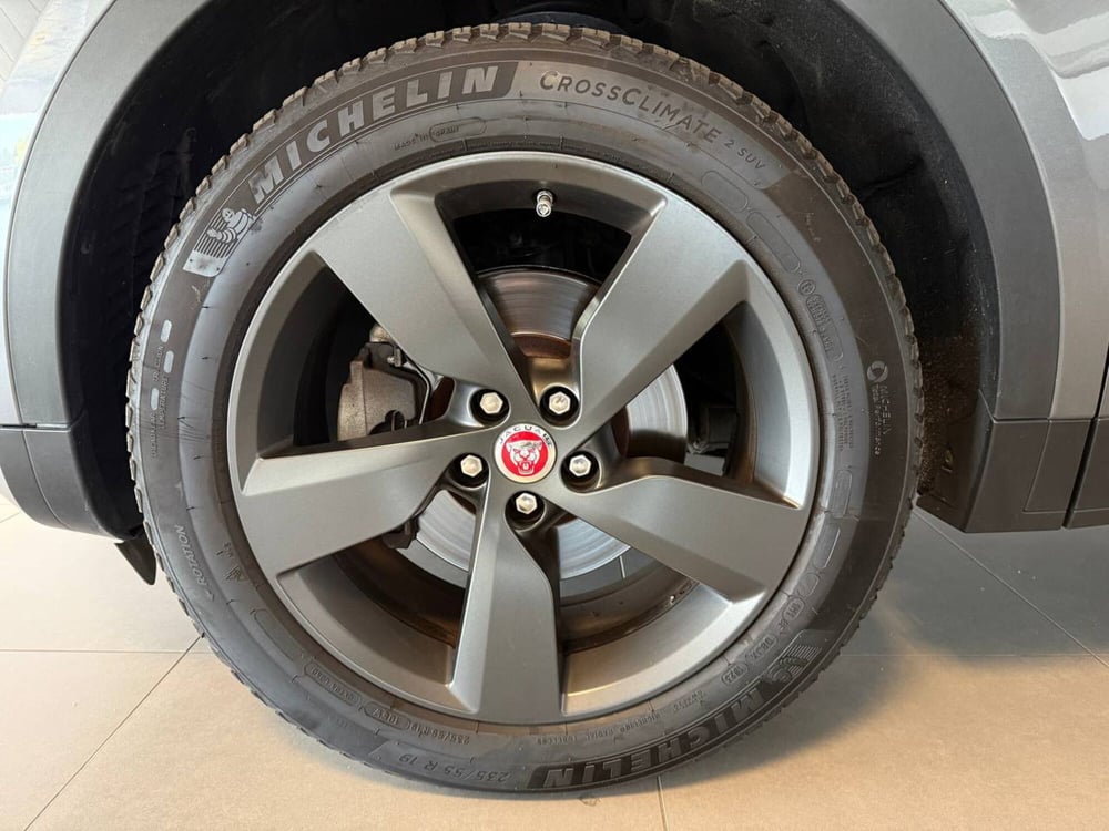 Jaguar E-Pace usata a Alessandria (9)